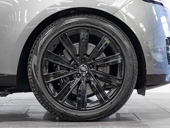 Used Land Rover Range Rover 2024 for sale - 76728410: Photo