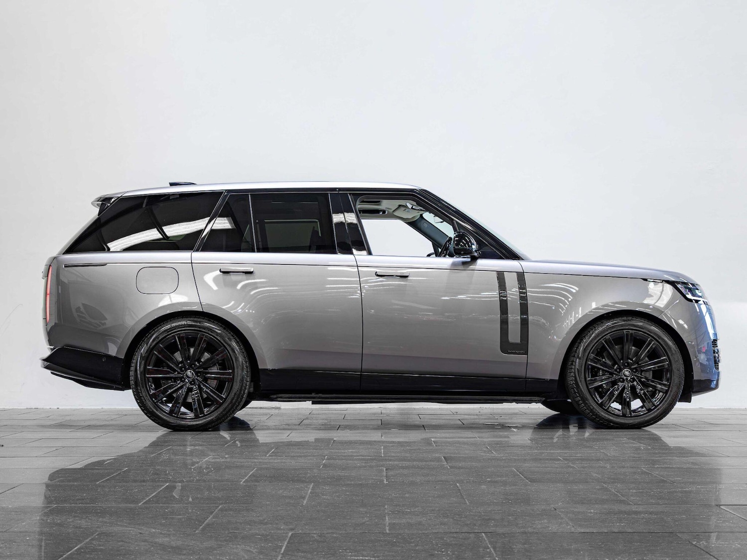 Used Land Rover Range Rover 2024 for sale - 76728410: Photo 5
