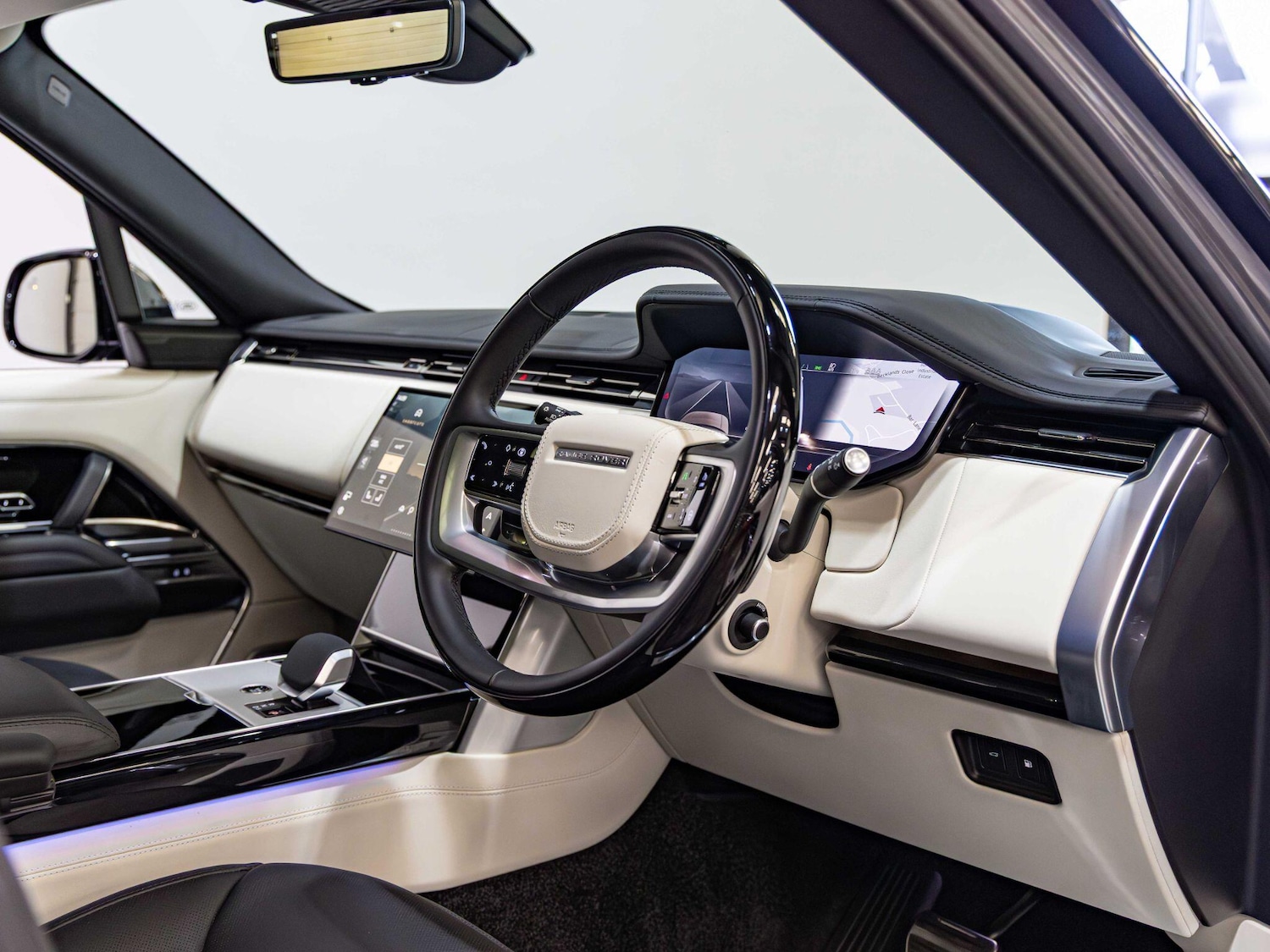 Used Land Rover Range Rover 2024 for sale - 76728410: Photo 7