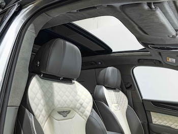 Used Bentley Bentayga 2024 for sale - 78854007: Photo