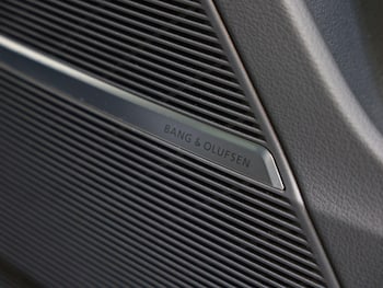 Used Audi RS Q8 2023 for sale - 76476468: Photo