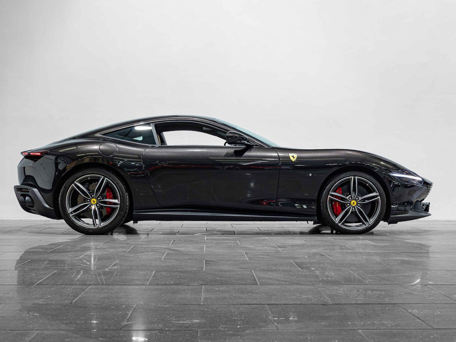 Used Ferrari Roma 2023 for sale - 77040842: Photo 5