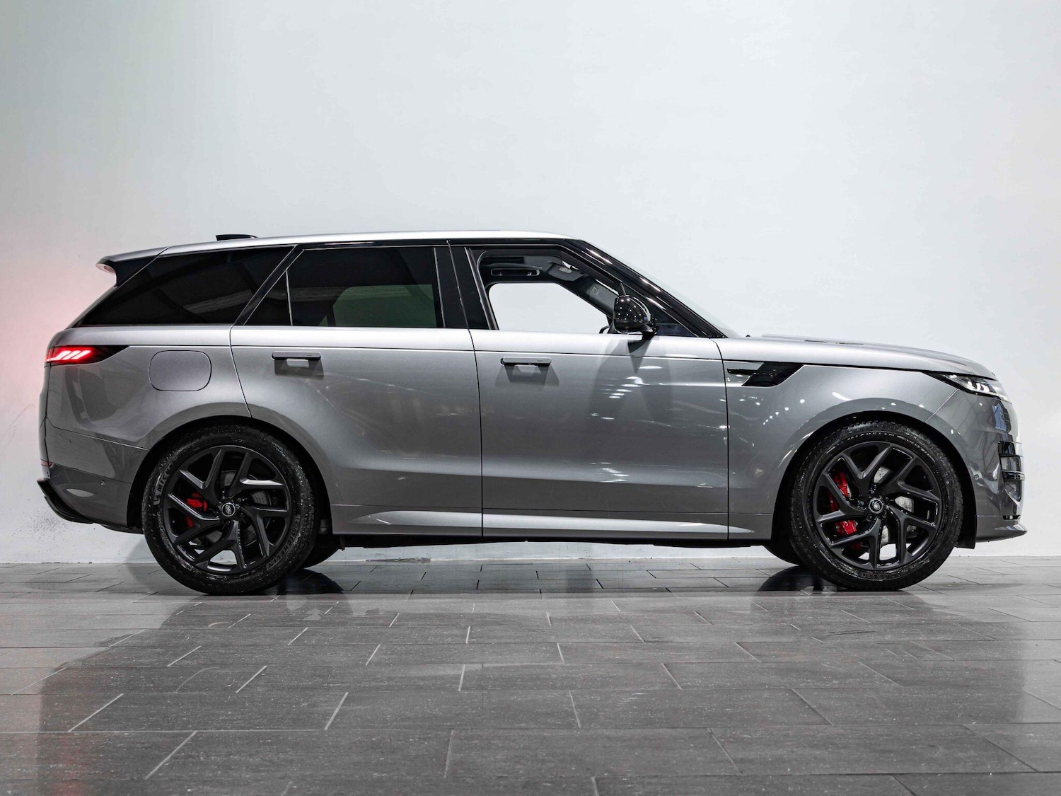 Used Land Rover Range Rover Sport 2025 for sale - 77538509: Photo 6