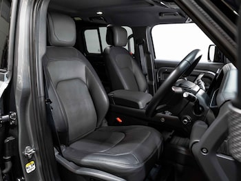 Used Land Rover Defender 110 2023 for sale - 79374278: Photo