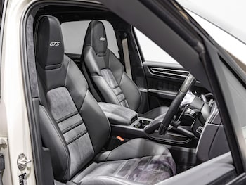 Used Porsche Cayenne 2023 for sale - 78461702: Photo