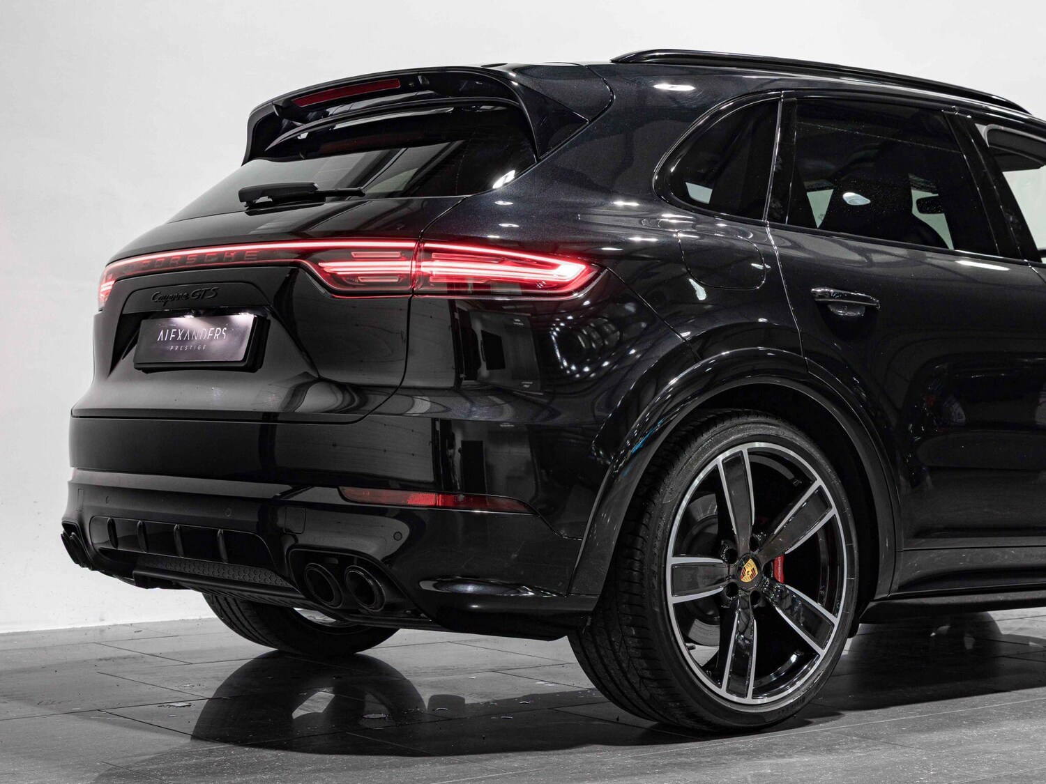 Used Porsche Cayenne 2023 for sale - 76370438: Photo 11