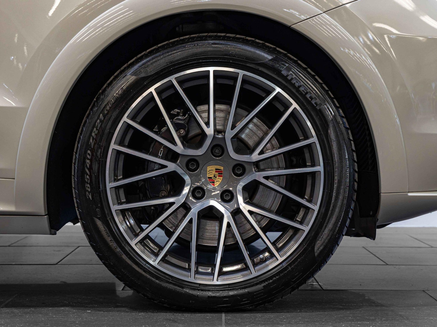 Used Porsche Cayenne 2022 for sale - 77155415: Photo 3