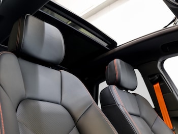 Used Porsche Macan 2025 for sale - 79107547: Photo
