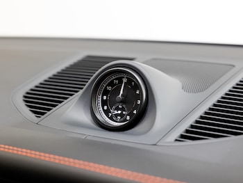 Used Porsche Macan 2025 for sale - 79107547: Photo
