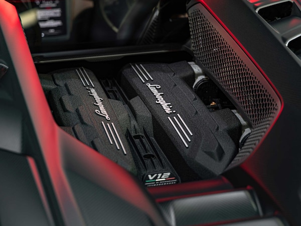 Used Lamborghini Revuelto 2024 for sale - 75719545: Photo 34