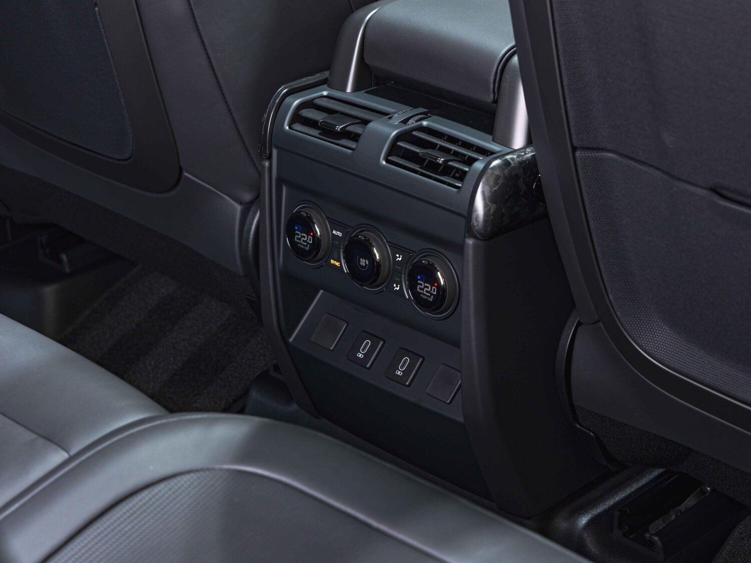 Used Land Rover Defender 110 for sale - 77657652: Photo 23