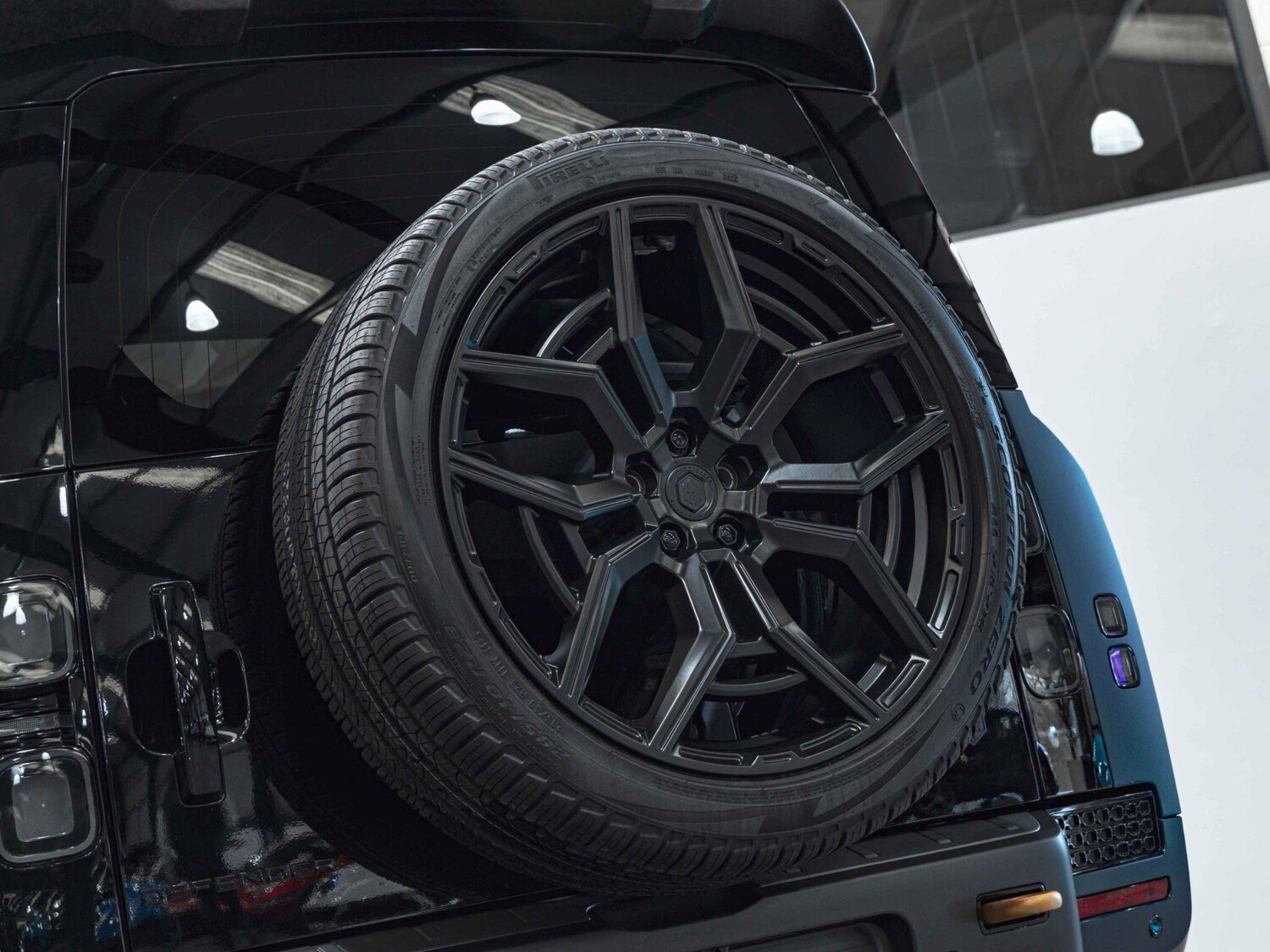 Used Land Rover Defender 110 for sale - 77657652: Photo 43