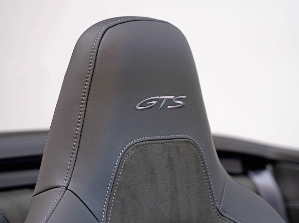 Used Porsche 911 2025 for sale - 74243214: Photo 8