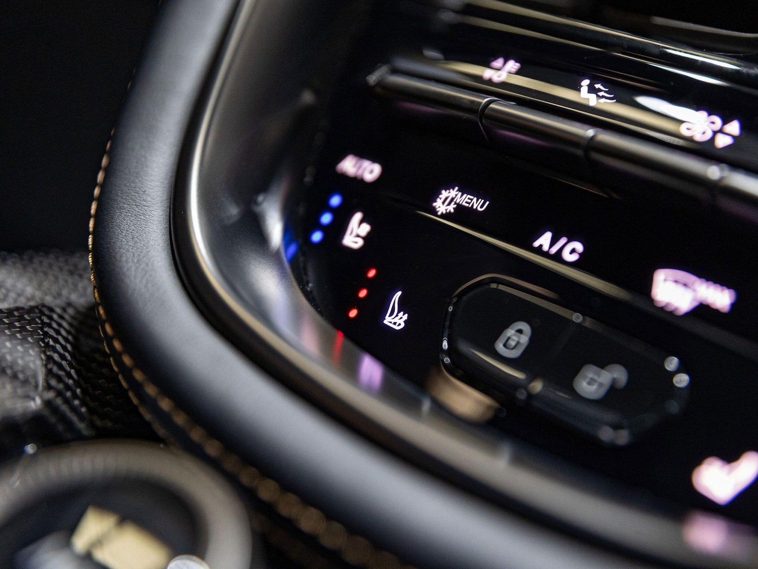 Used Aston Martin DBX for sale - 77538393: Photo 20