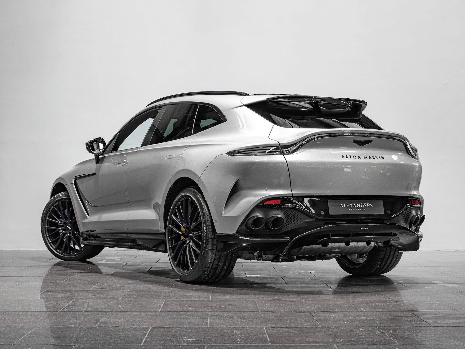 Used Aston Martin DBX for sale - 77538393: Photo 4