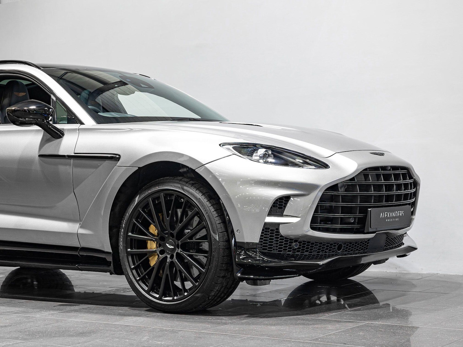 Used Aston Martin DBX for sale - 77538393: Photo 5