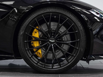 Used Aston Martin Vantage 2022 for sale - 77882870: Photo