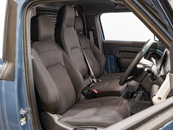 Used Land Rover Defender 90 2024 for sale - 77175651: Photo