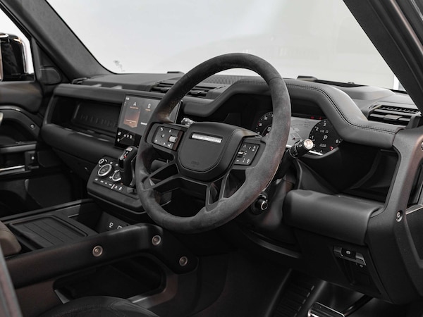 Used Land Rover Defender 110 2023 for sale - 76012242: Photo 7