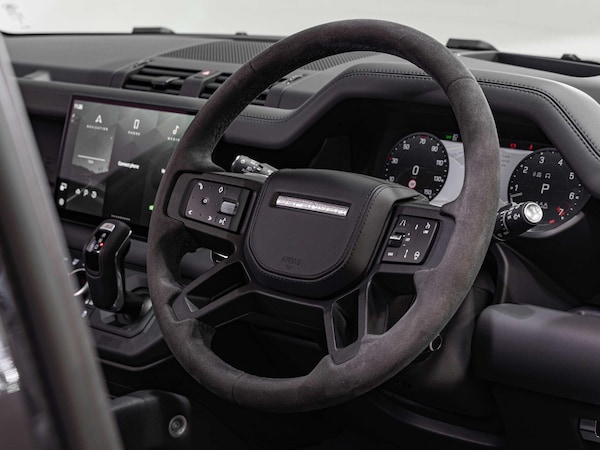 Used Land Rover Defender 110 2023 for sale - 76012242: Photo 9