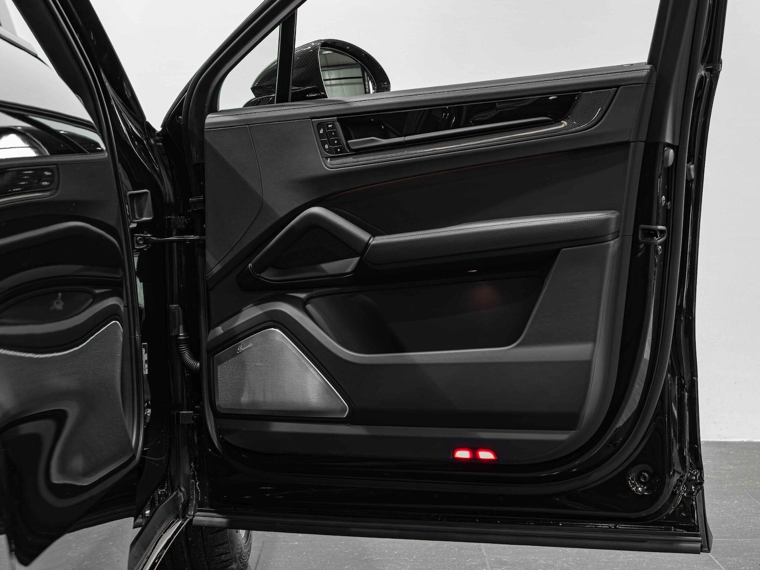 Used Porsche Cayenne 2025 for sale - 76839705: Photo 30