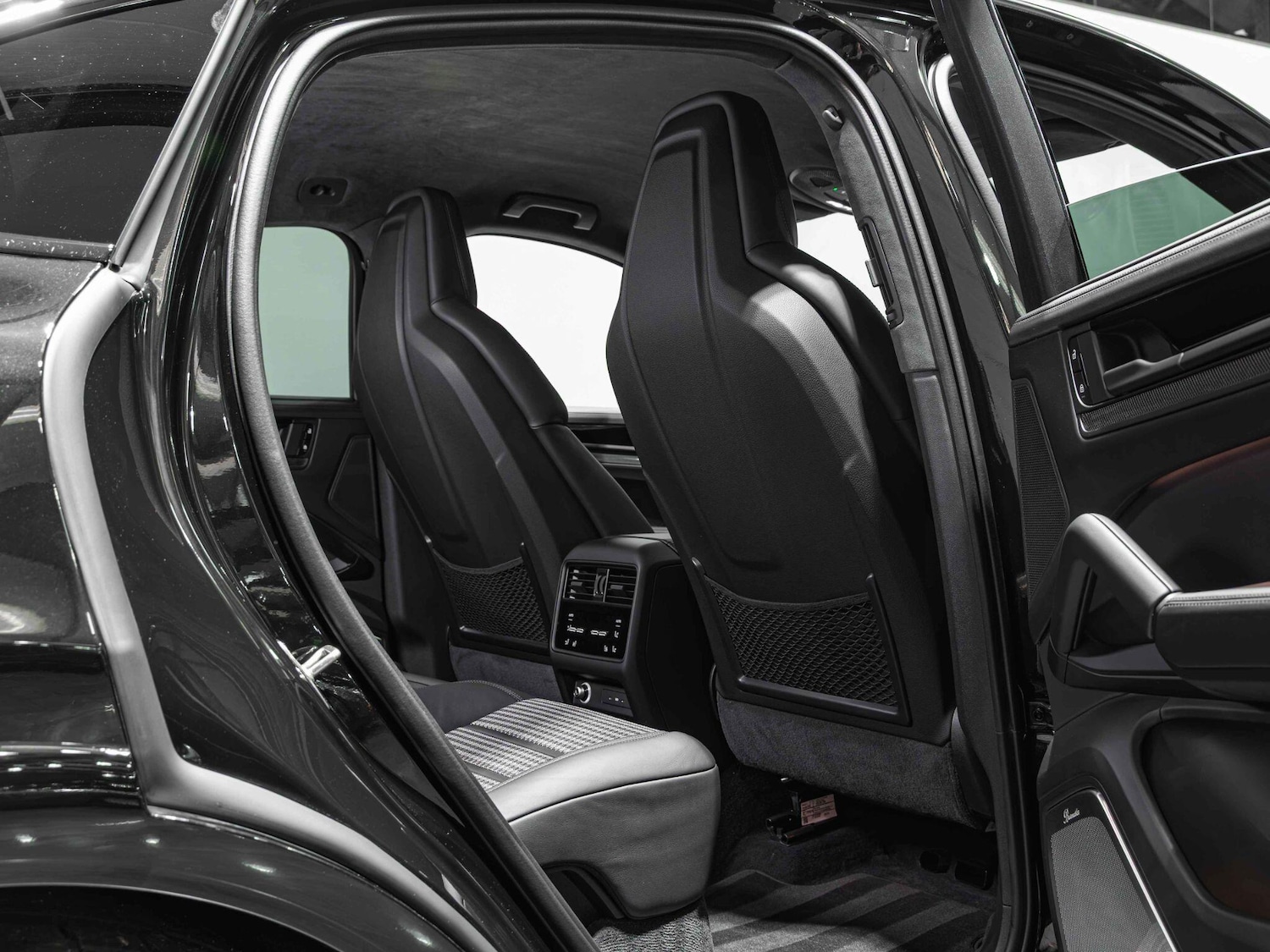 Used Porsche Cayenne 2025 for sale - 76839705: Photo 33