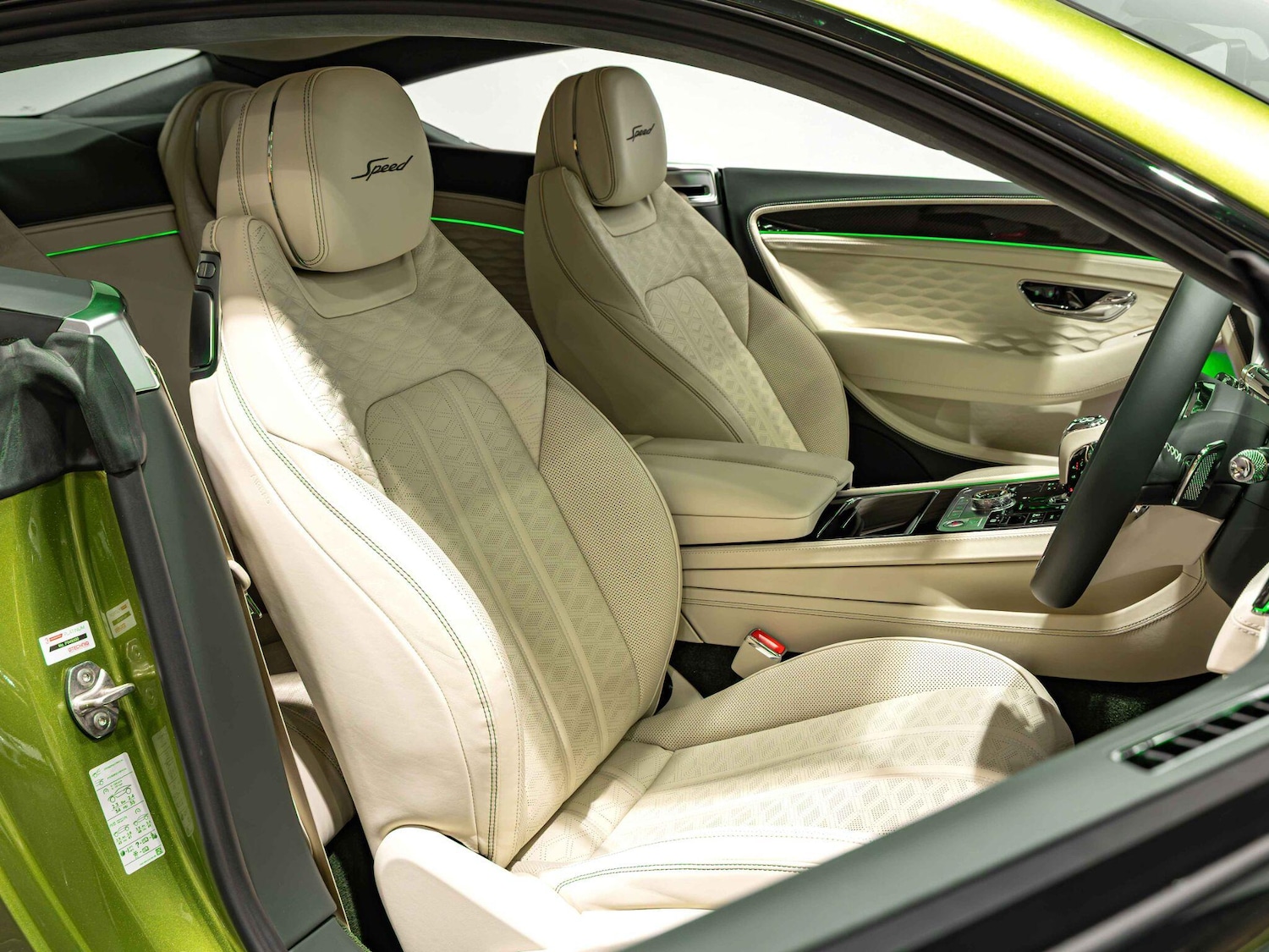 Used Bentley Continental 2024 for sale - 77215772: Photo 2