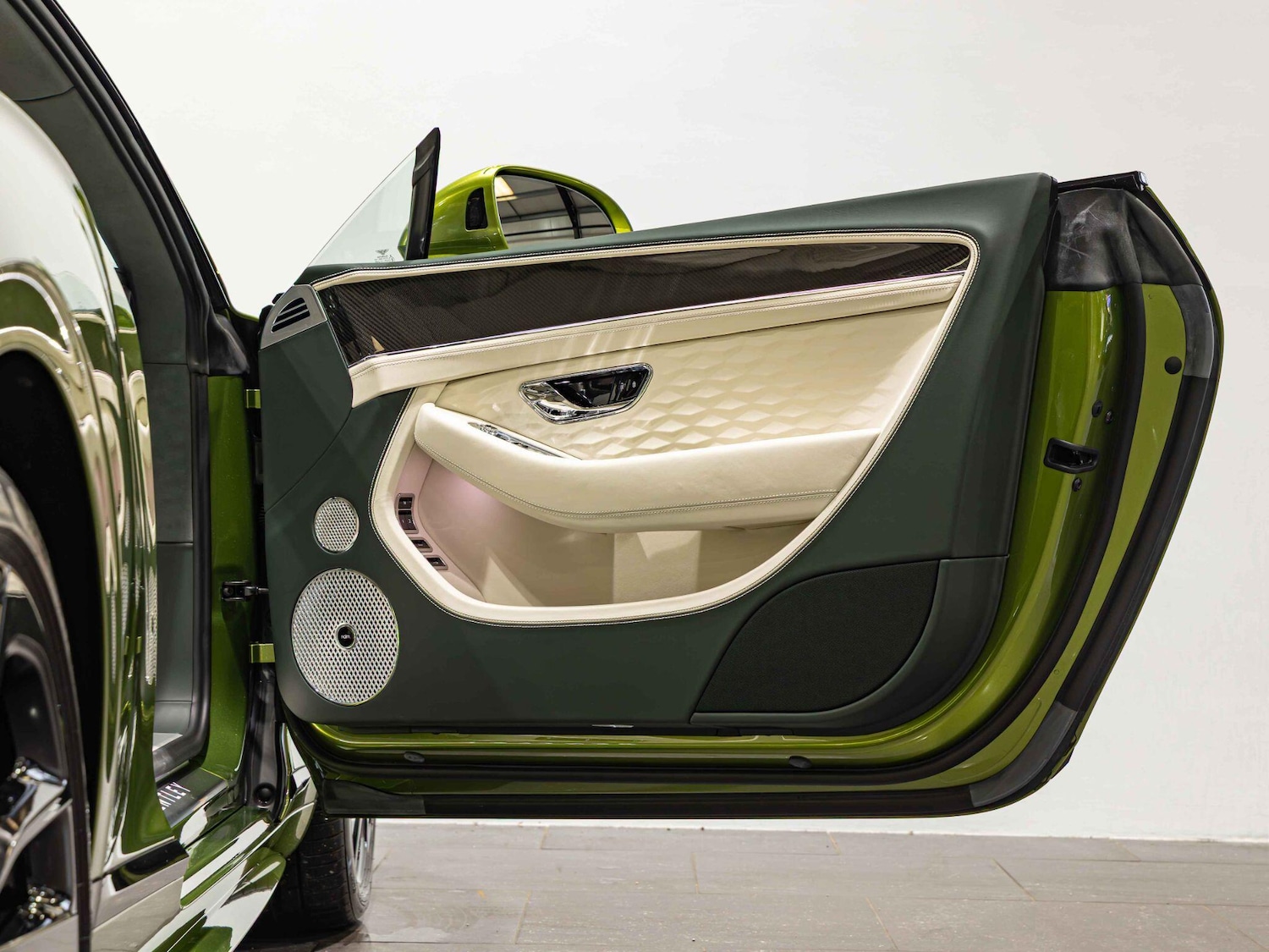 Used Bentley Continental 2024 for sale - 77215772: Photo 37