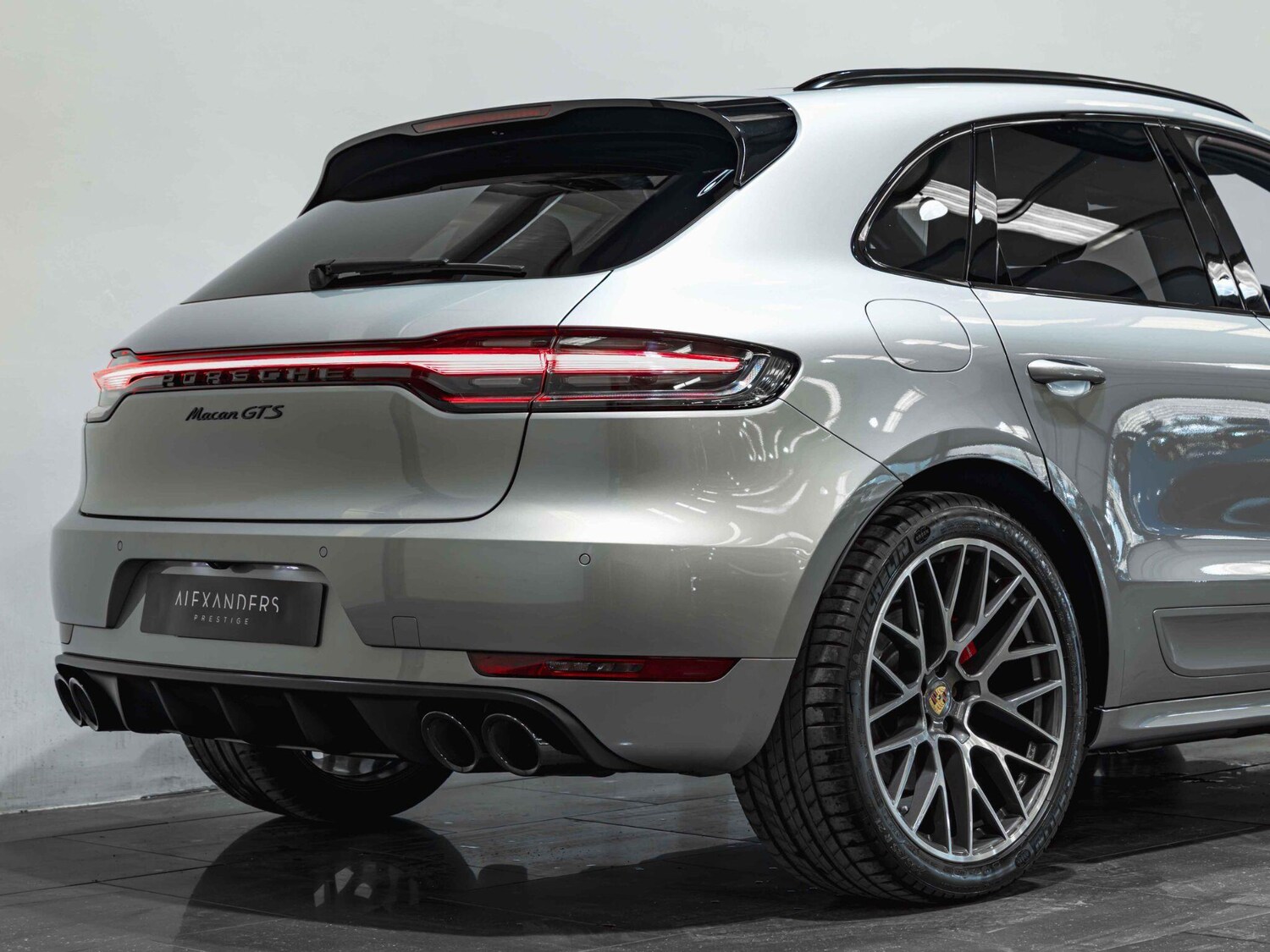 Used Porsche Macan 2021 for sale - 77683079: Photo 25