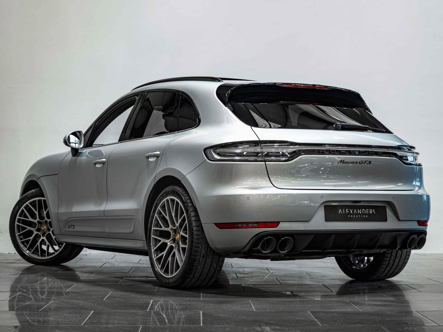 Used Porsche Macan 2021 for sale - 77683079: Photo 6