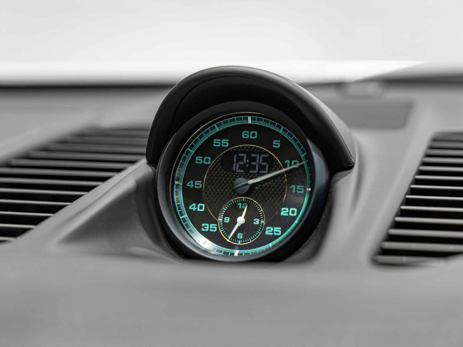 Used Porsche 911 for sale - 76865393: Photo 24