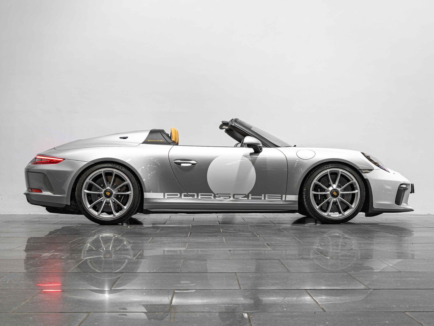 Used Porsche 911 for sale - 76865393: Photo 6