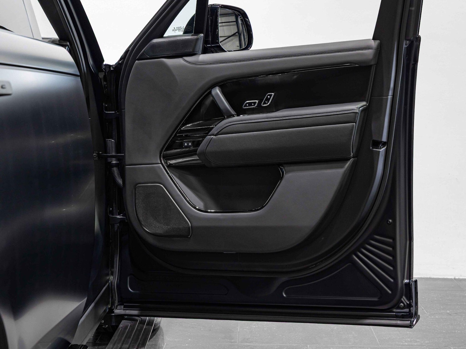 Used Land Rover Range Rover for sale - 76993902: Photo 30