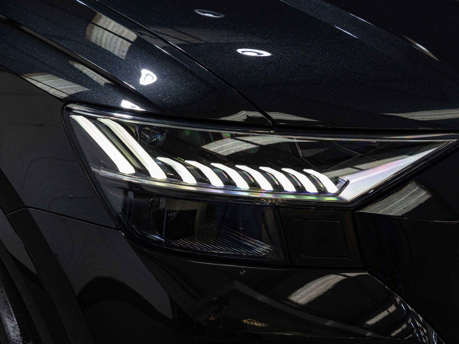 Used Audi RS Q8 2023 for sale - 76360141: Photo 14