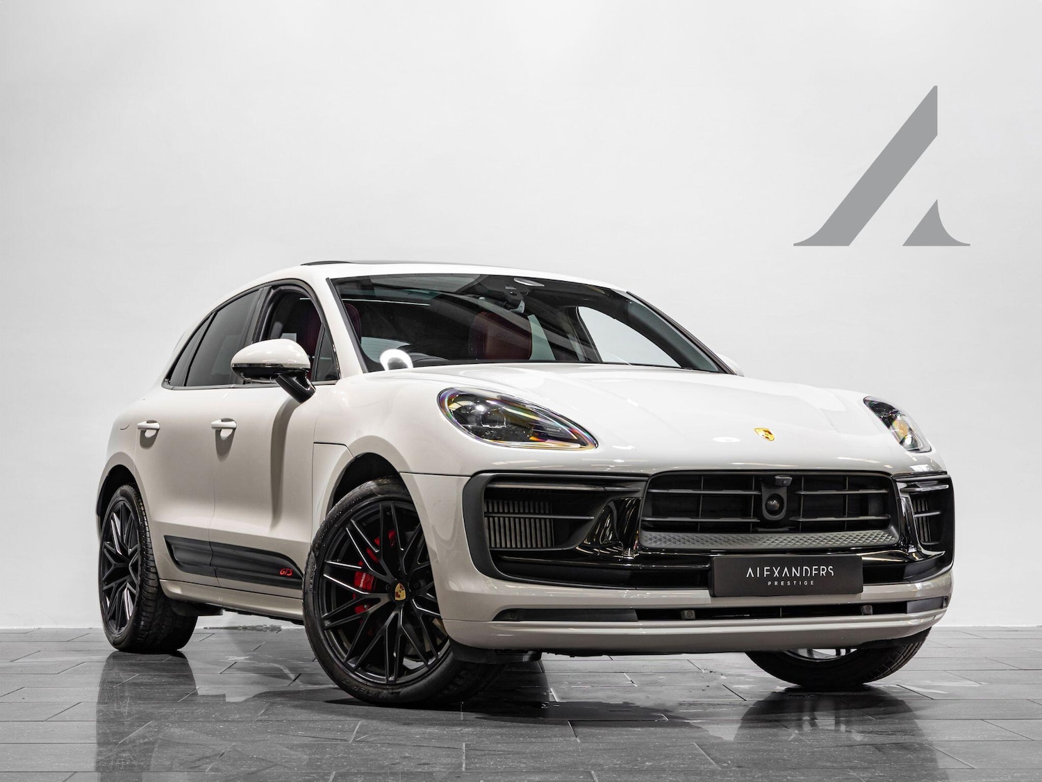 Used Porsche Macan for sale - 76562309: Photo 1