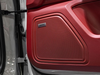 Used Porsche Macan 2023 for sale - 76562309: Photo