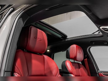 Used Porsche Macan 2023 for sale - 76562309: Photo