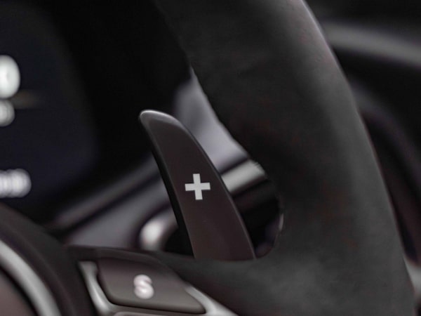 Used Aston Martin DBS 2022 for sale - 75280164: Photo 13