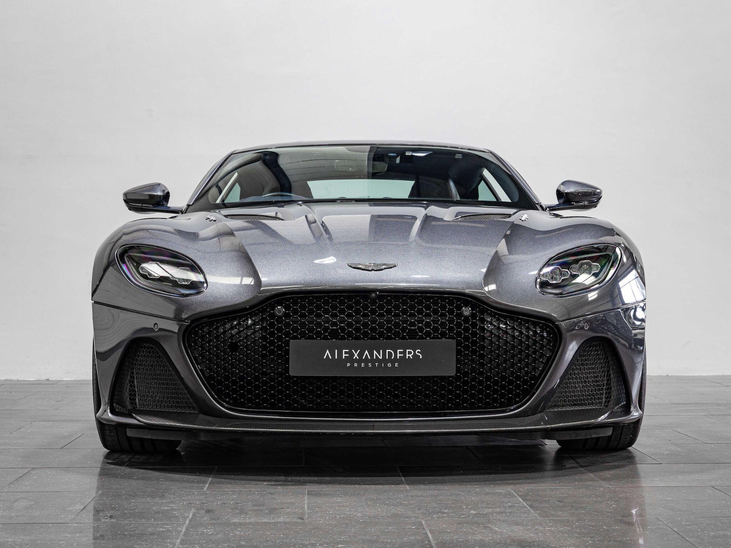 Used Aston Martin DBS 2019 for sale - 76398272: Photo 21