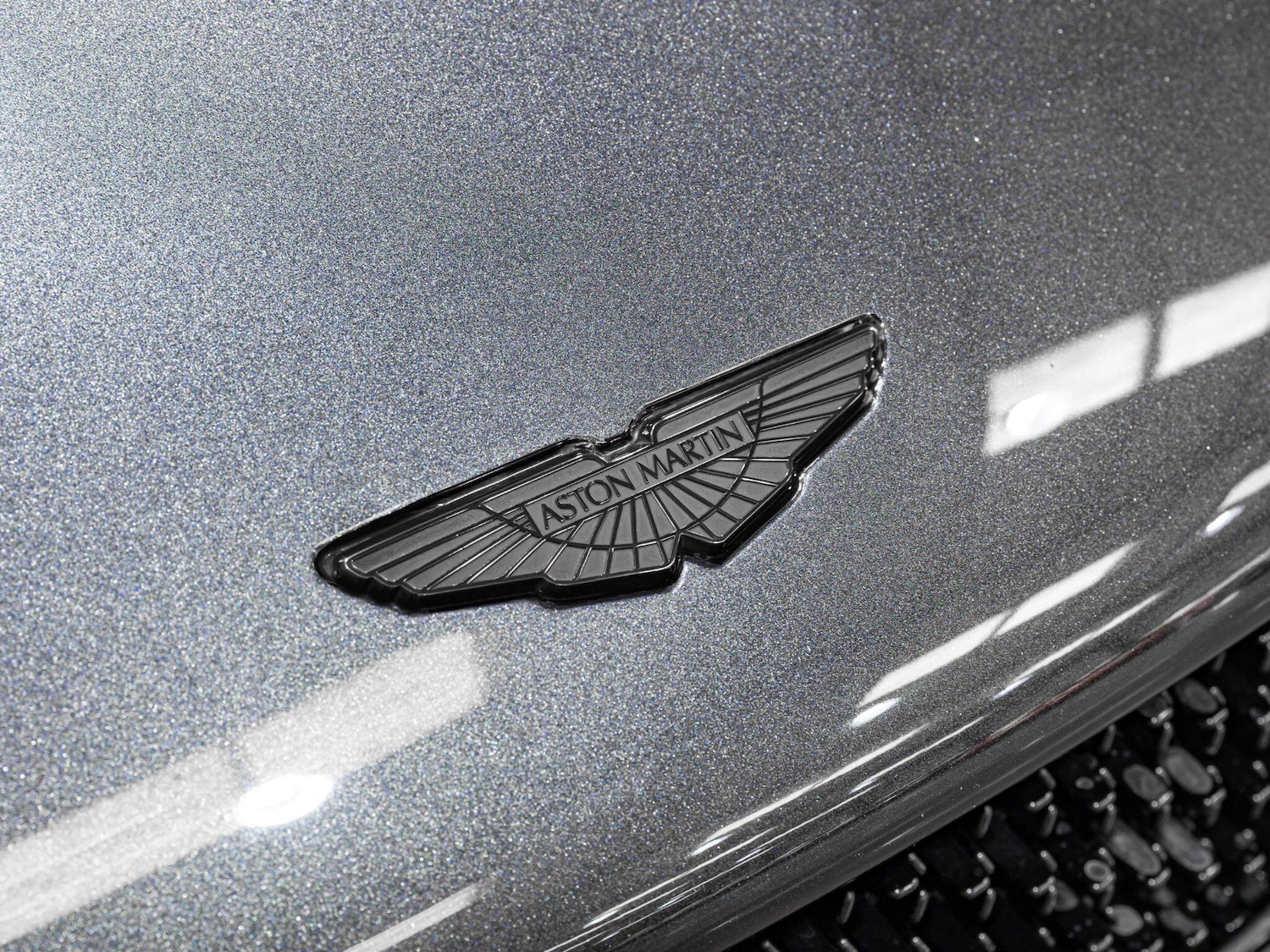 Used Aston Martin DBS 2019 for sale - 76398272: Photo 23