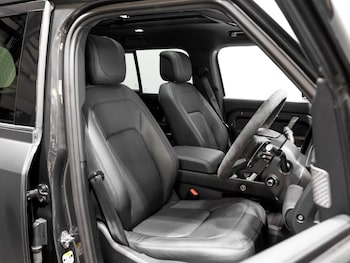 Used Land Rover Defender 110 2024 for sale - 79107551: Photo