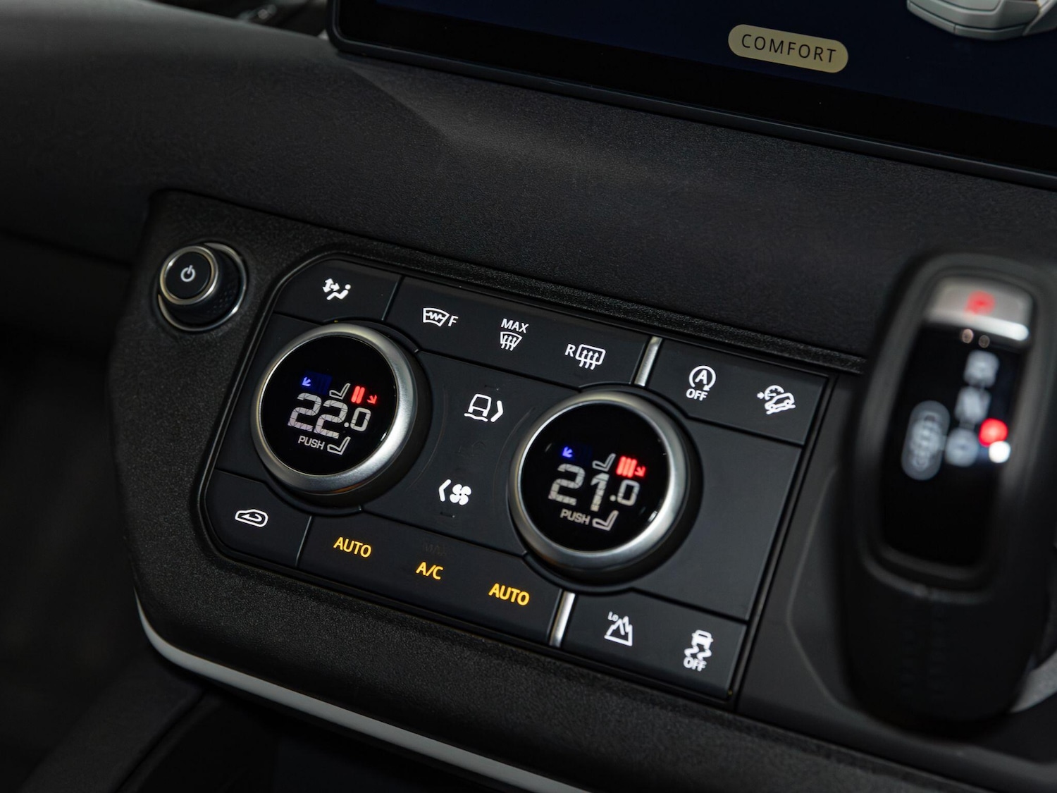 Used Land Rover Defender 90 2022 for sale - 76976092: Photo 15