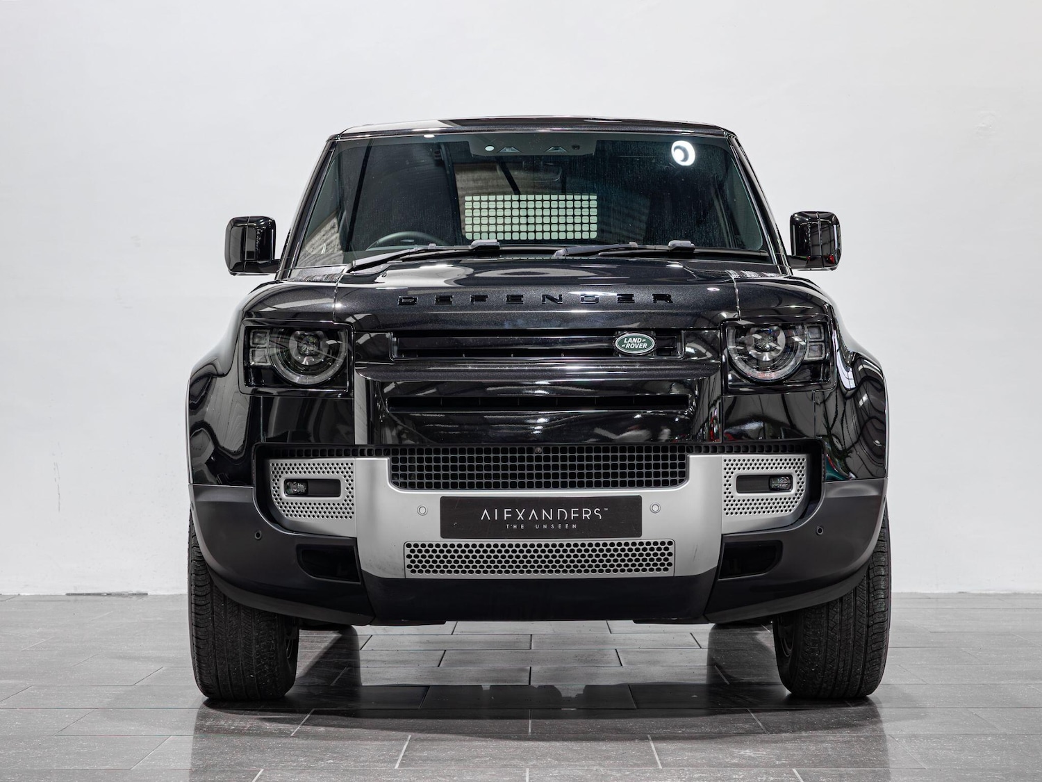 Used Land Rover Defender 90 2022 for sale - 76976092: Photo 17