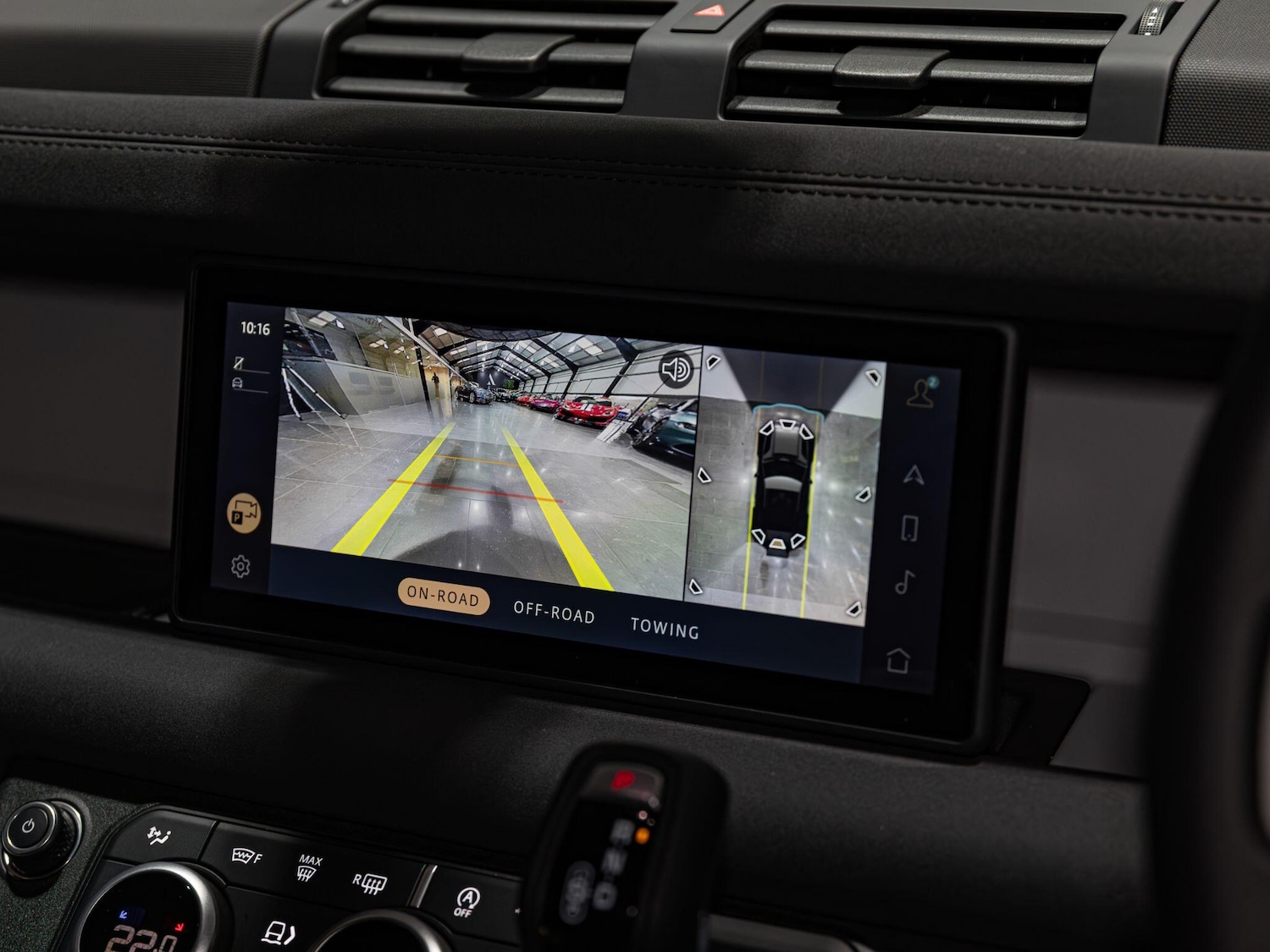 Used Land Rover Defender 90 2022 for sale - 76976092: Photo 2