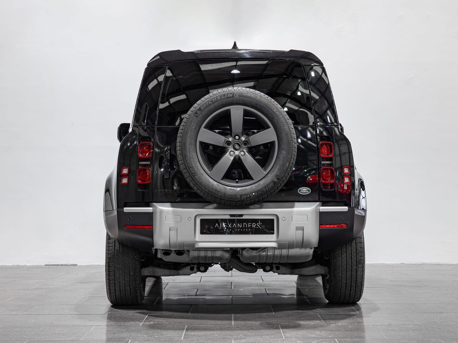 Used Land Rover Defender 90 2022 for sale - 76976092: Photo 22