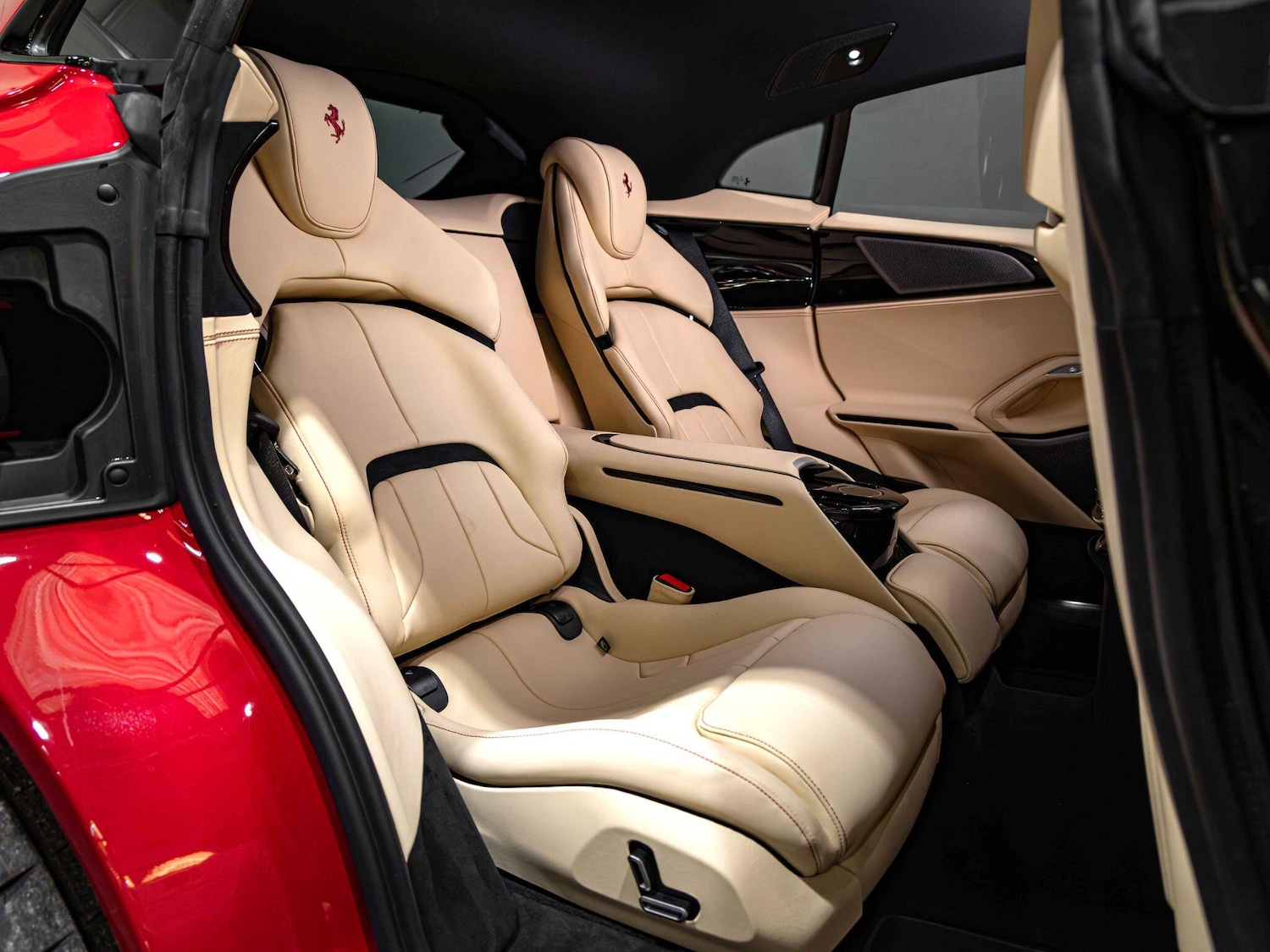 Used Ferrari Purosangue 2024 for sale - 76702028: Photo 31