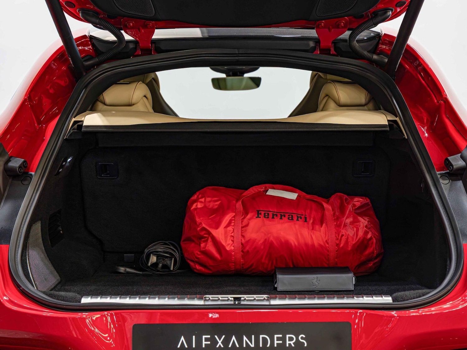 Used Ferrari Purosangue 2024 for sale - 76702028: Photo 32