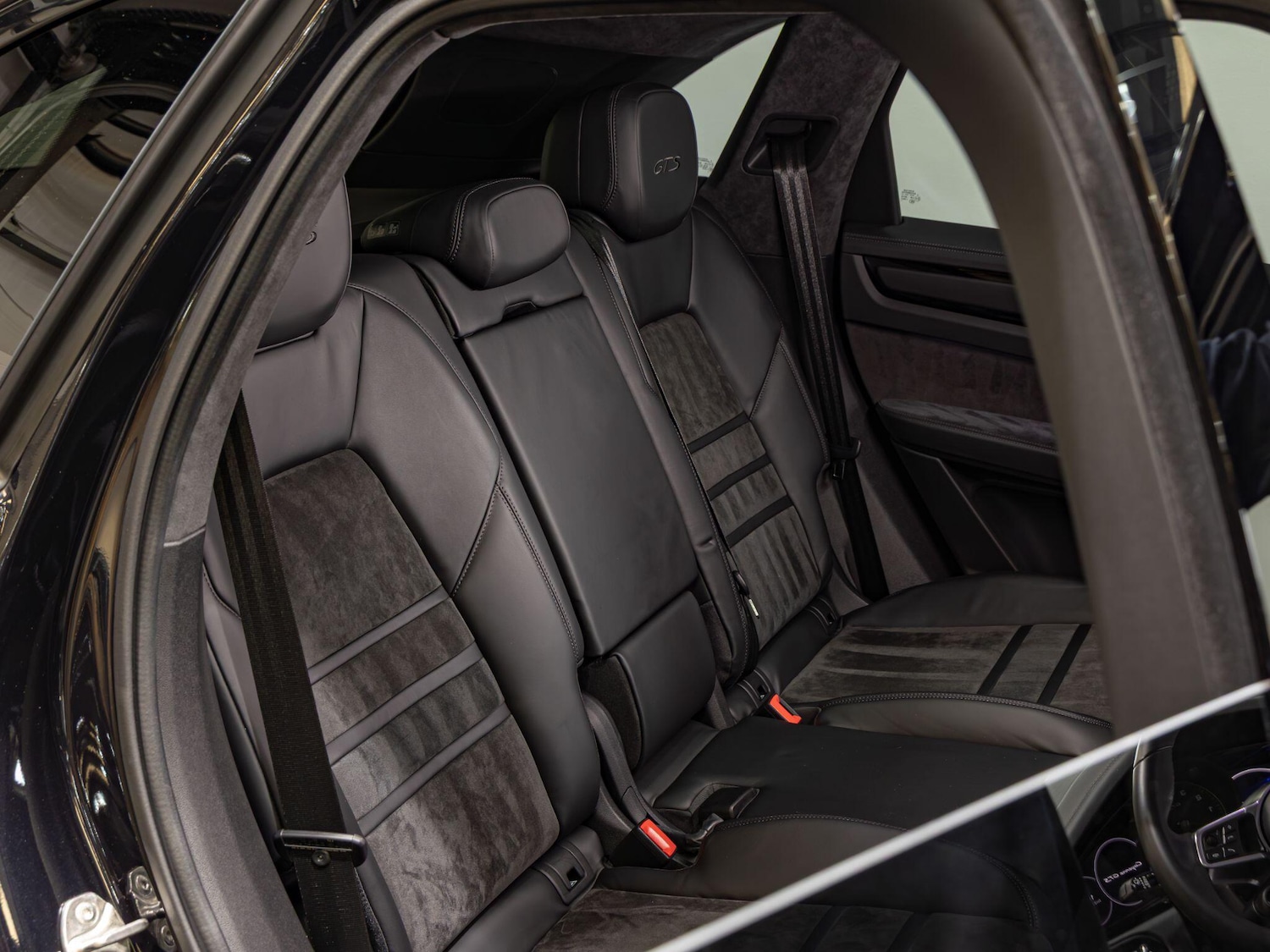 Used Porsche Cayenne for sale - 77574784: Photo 17