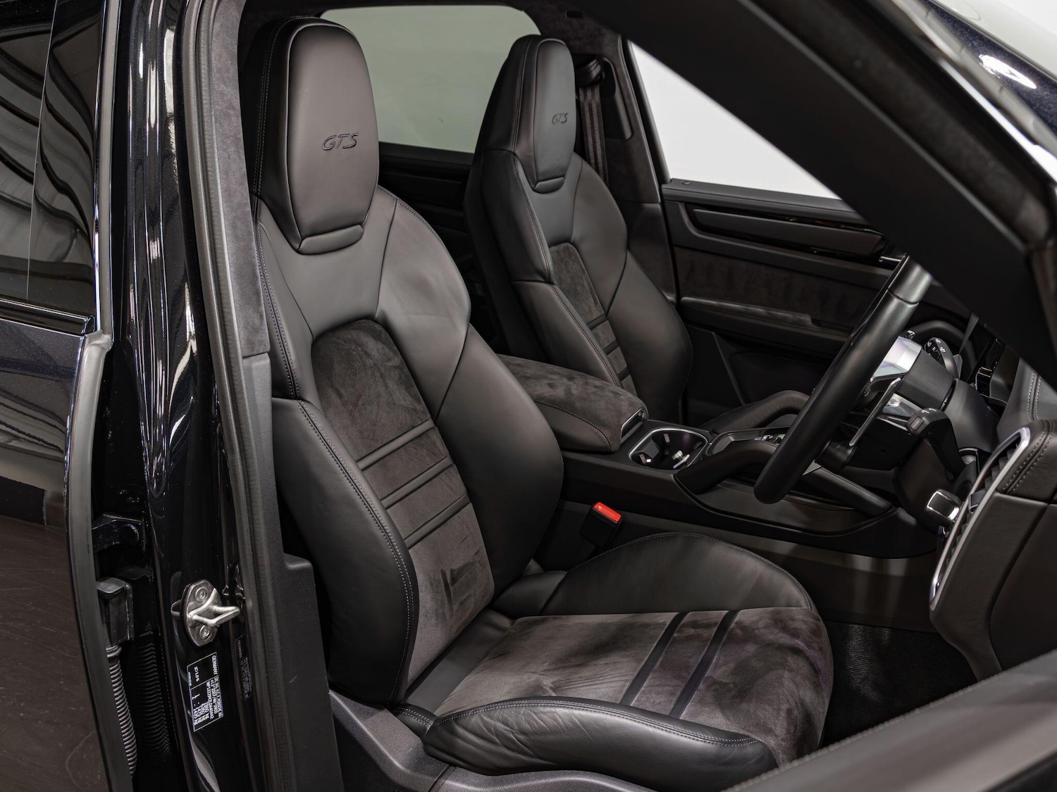 Used Porsche Cayenne for sale - 77574784: Photo 8