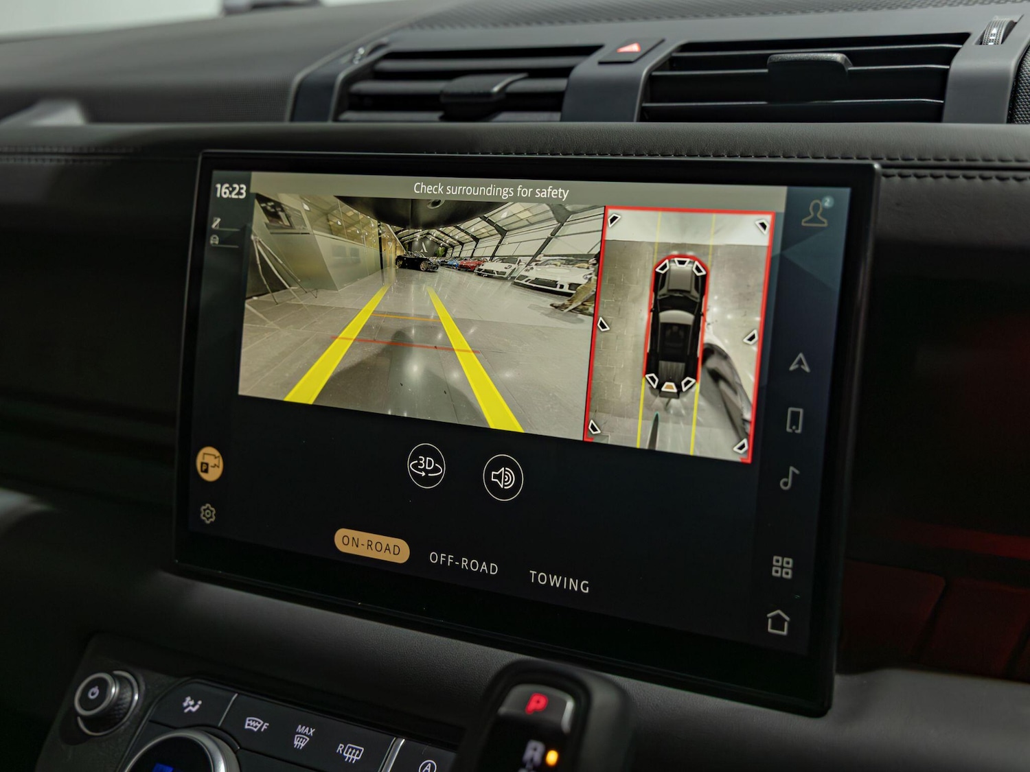 Used Land Rover Defender 110 2023 for sale - 77575104: Photo 13